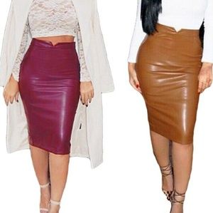 *!Fleece lined Leather Skirt!* (Size 8/10)